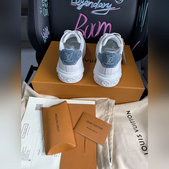 Louis Vuitton Time Out Sneaker - Picture 4 of 16